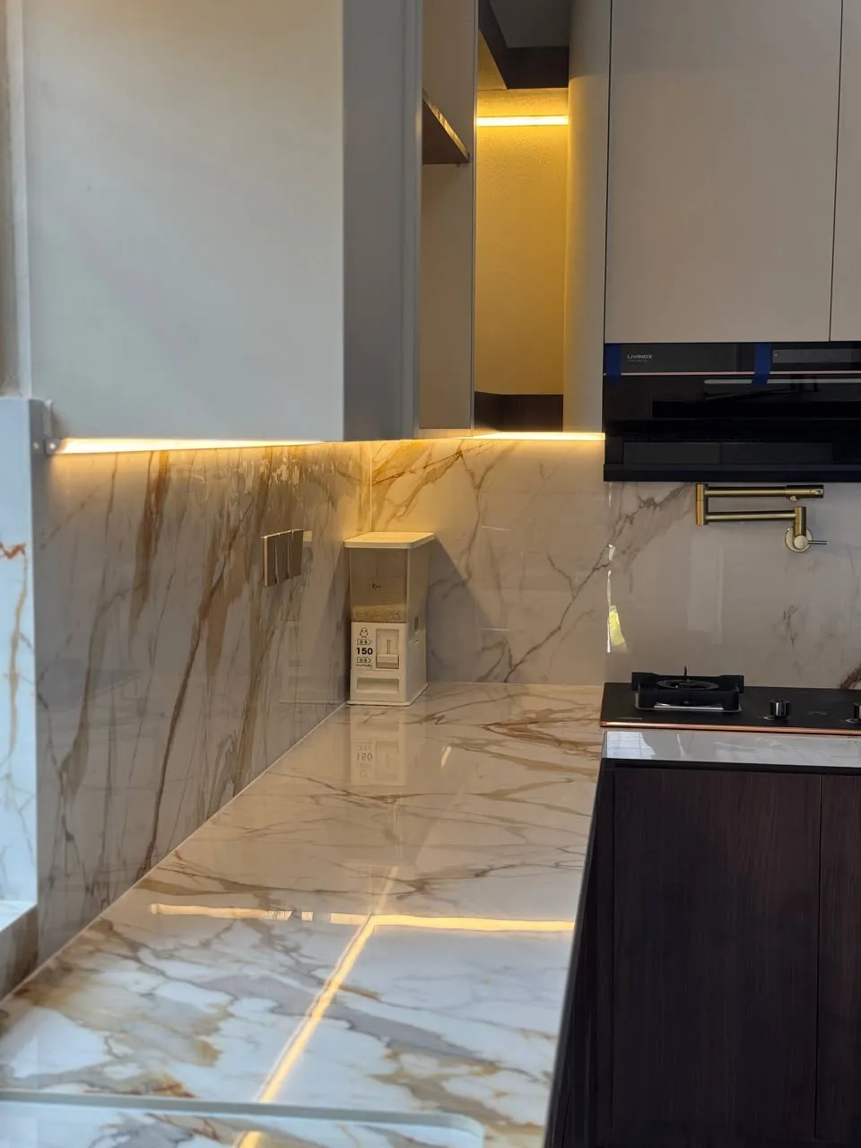 Corner view of kitchen cabinet