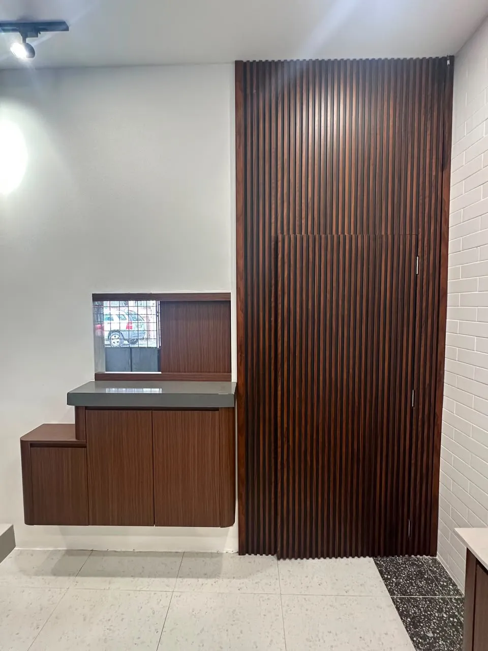 Restaurant counter design