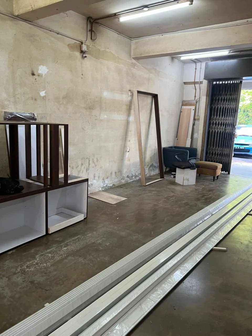 Cutting work at the factory