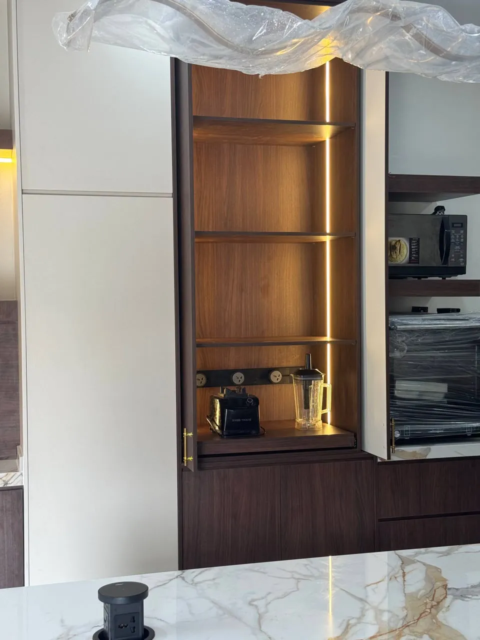 Kitchen cabinet finish detail