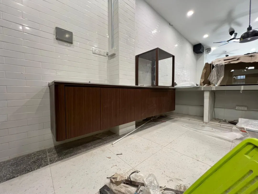 Kitchen cabinet installation