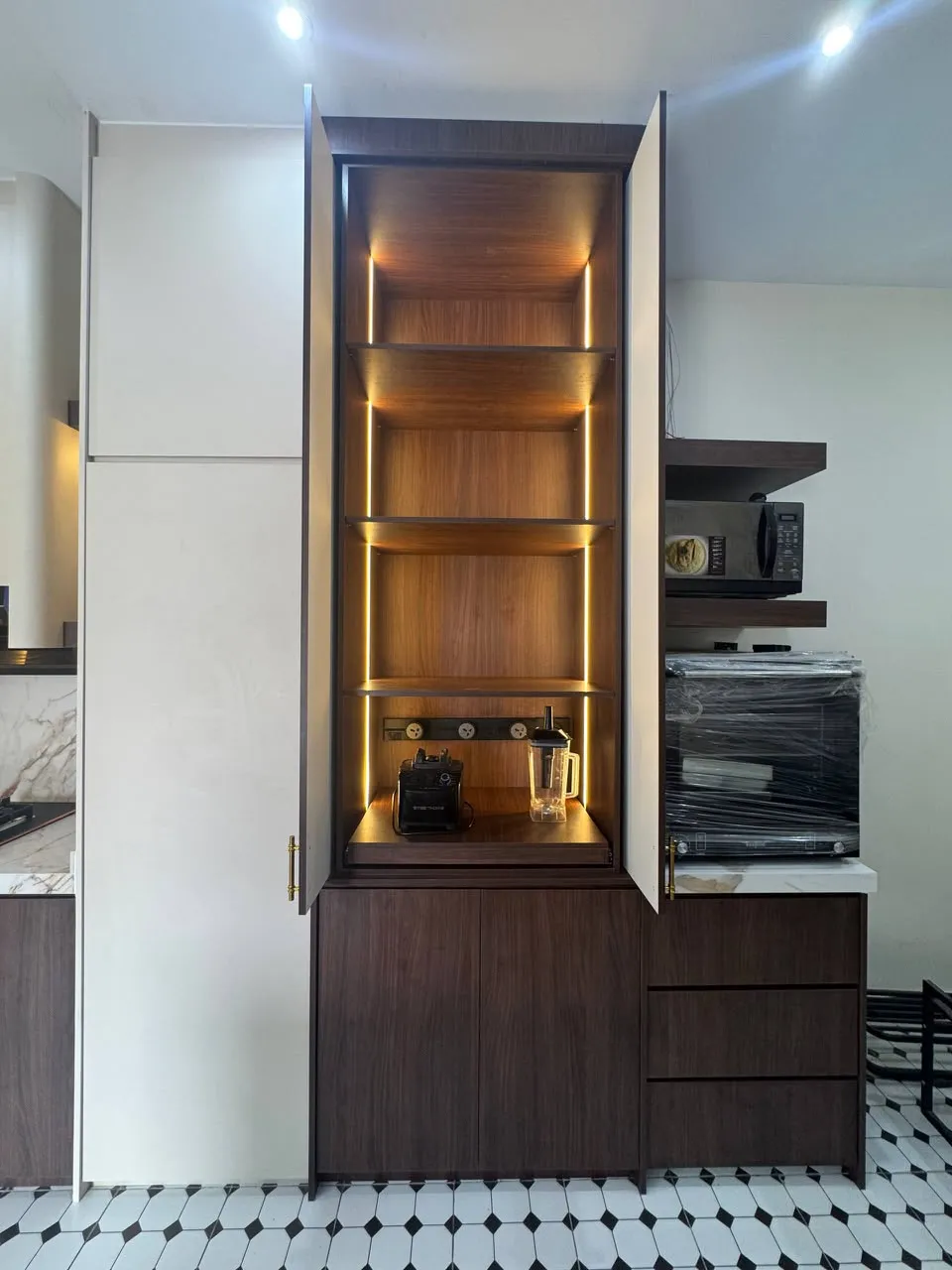 Spacious kitchen after installation