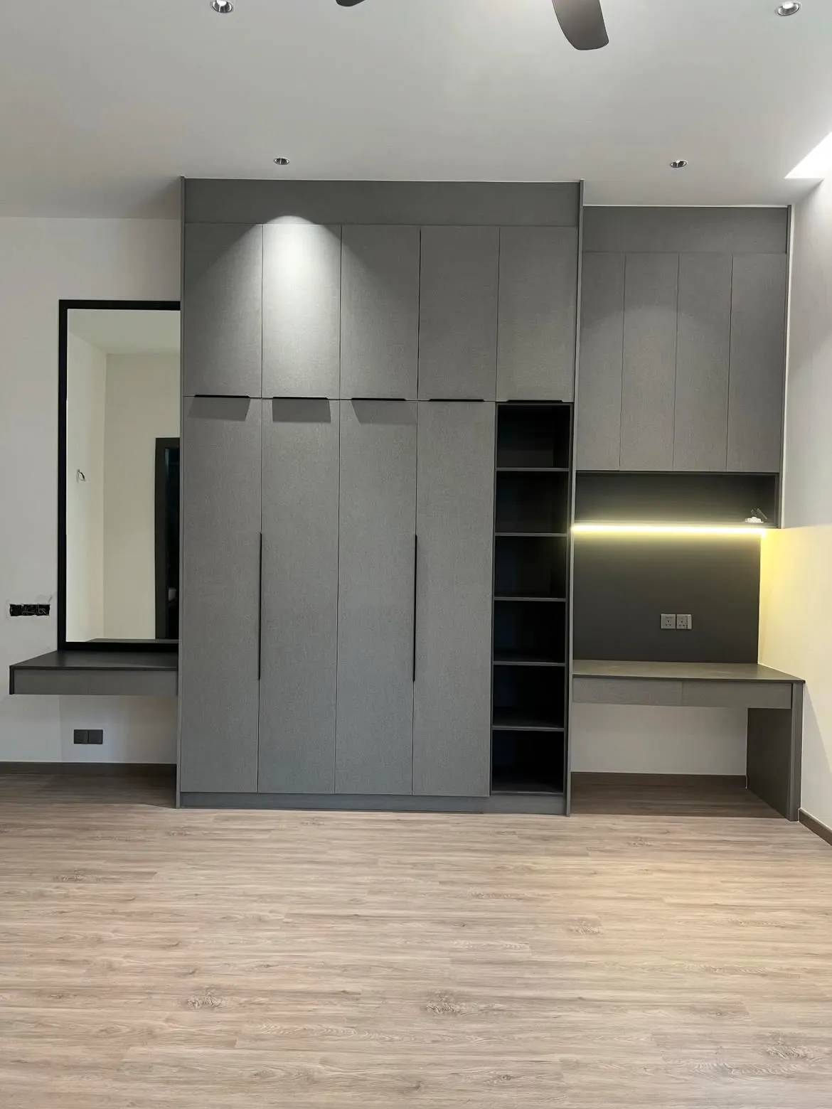 Custom wardrobe front view